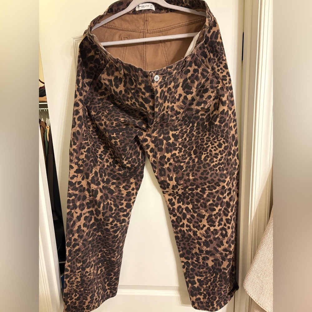 Abercrombie & Fitch Leopard Mid-Rise Slouchy Jeans